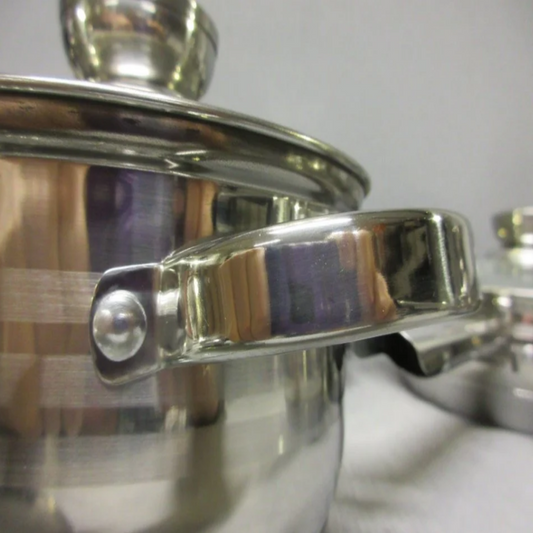 12-częściowy zestaw naczyń kuchennych o dużej wytrzymałości, wykonany ze stali nierdzewnej 18/10