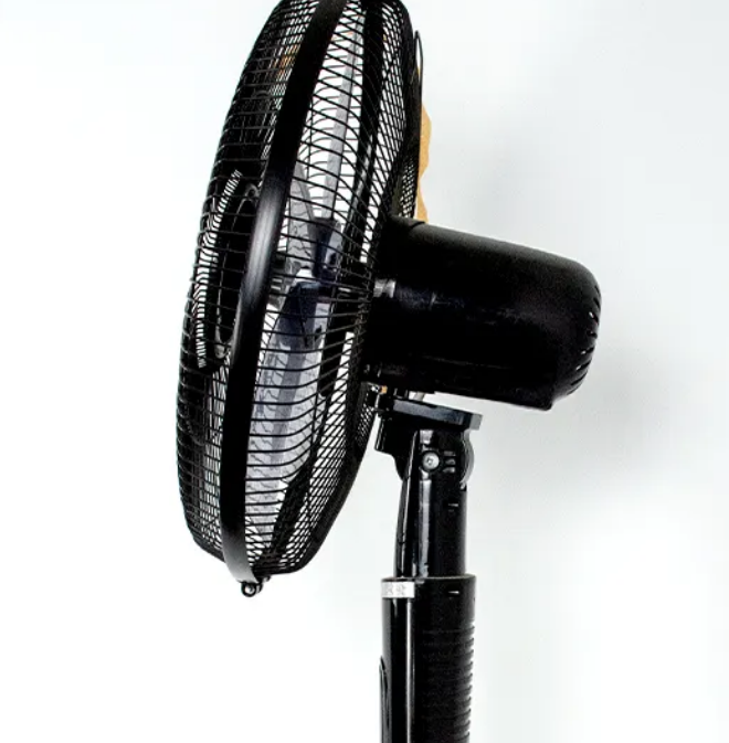 WENTYLATOR 18 Premium z pilotem