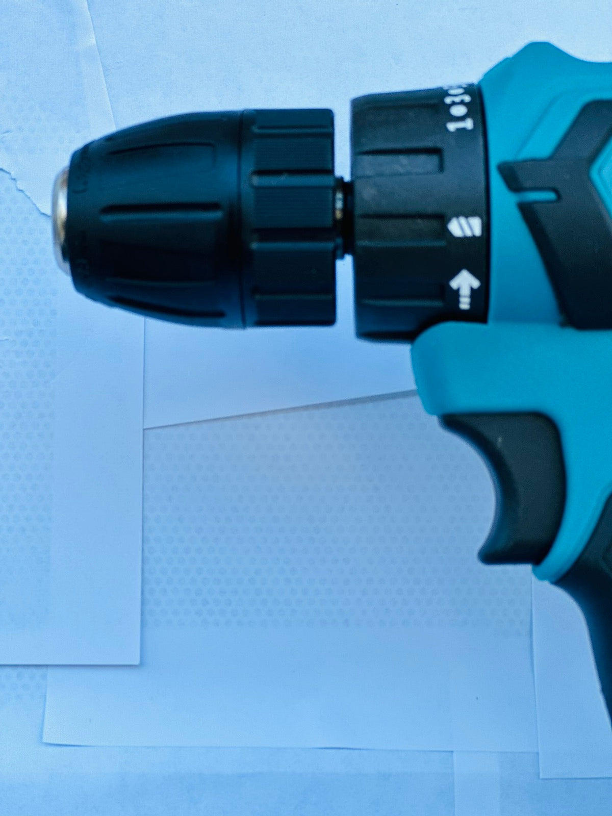 WIERTARKA BEZPRZEWODOWA HAMMER TOOLS 18 V Z 2 AKUMULATORAMI